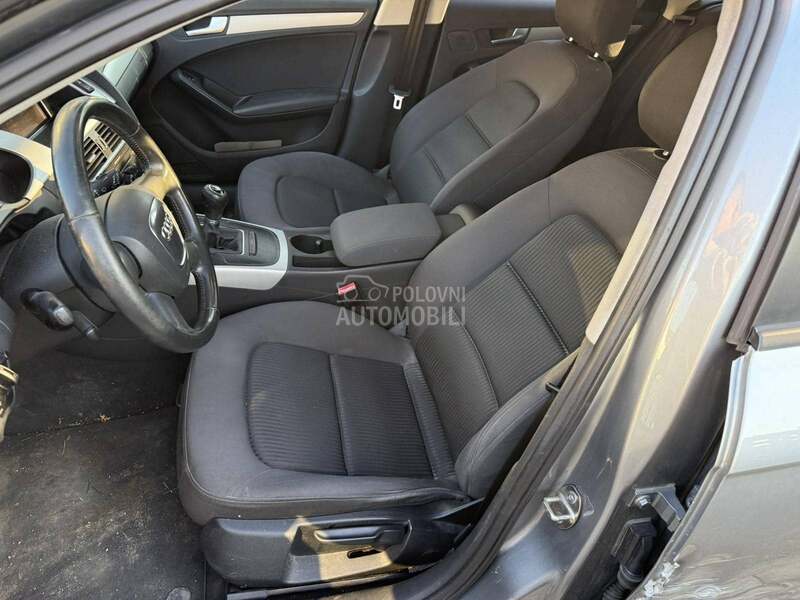 Audi A4 B8 2.0TDI -  kompletan auto u delovima