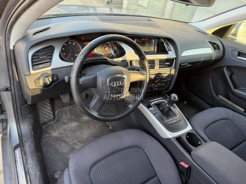 Audi A4 B8 2.0TDI -  kompletan auto u delovima