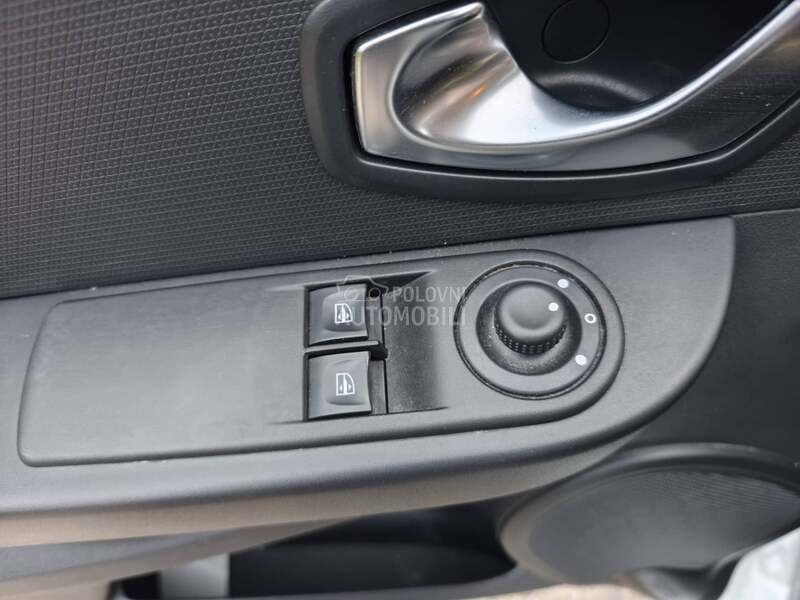 Renault Clio 1.2 16V Expression