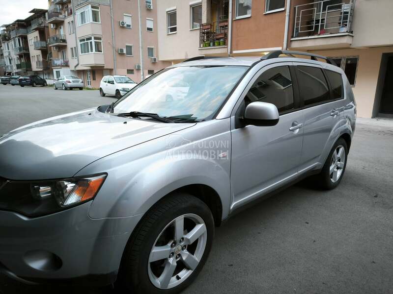 Mitsubishi Outlander 