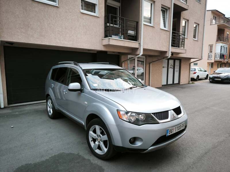 Mitsubishi Outlander 