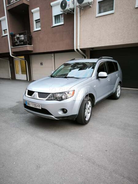 Mitsubishi Outlander 