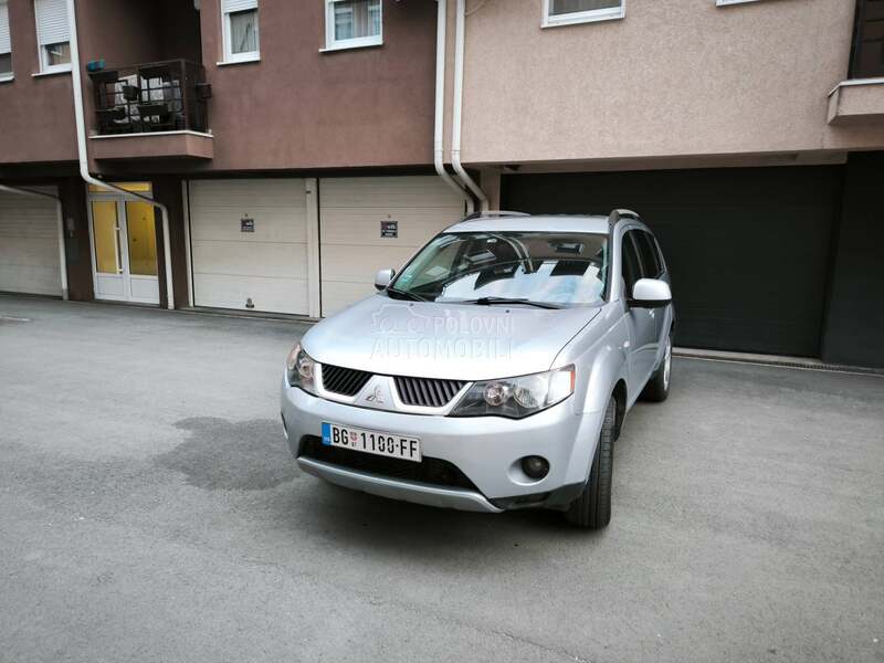 Mitsubishi Outlander 