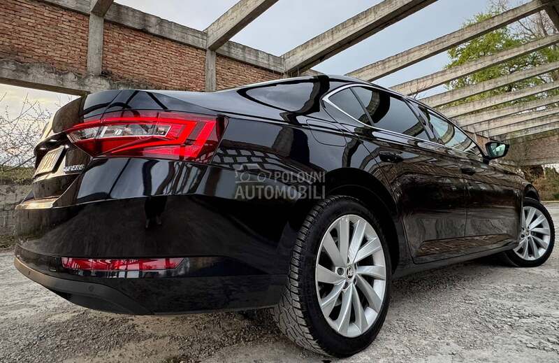 Škoda Superb Pano/Matrix/Dsg