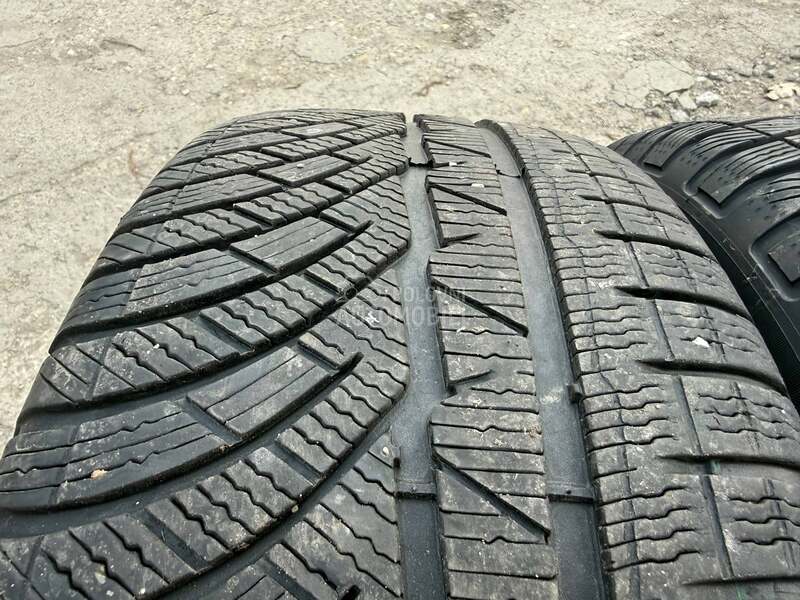 Michelin 245/45 R18 Zimska