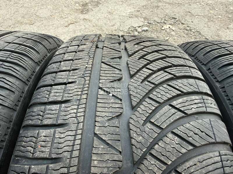 Michelin 245/45 R18 Zimska