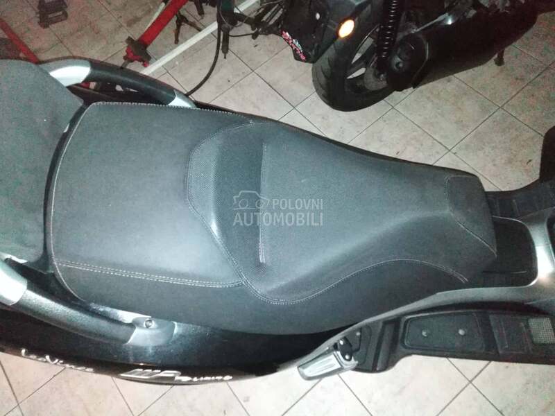 Piaggio MP3 500 B kategorija