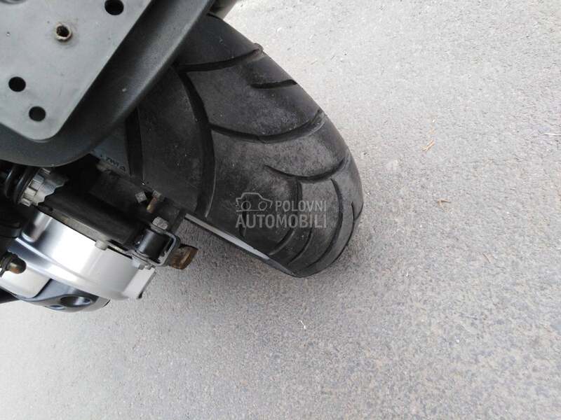 Piaggio MP3 500 B kategorija