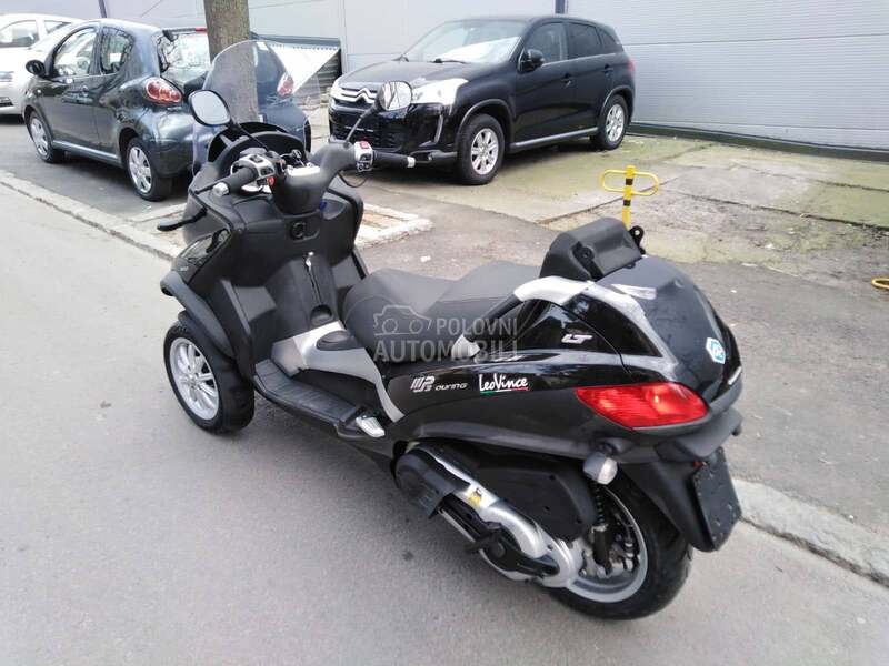 Piaggio MP3 500 B kategorija