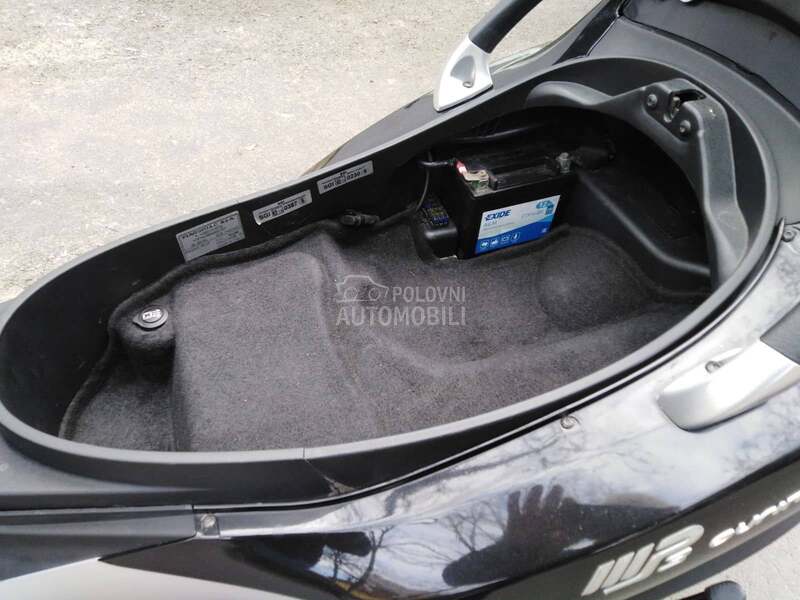 Piaggio MP3 500 B kategorija