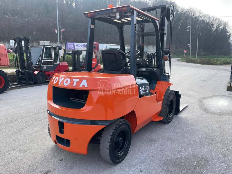 Toyota 4,5 tona Duplex