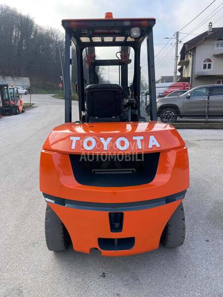 Toyota 4,5 tona Duplex