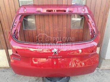 Gepek vrata crvena za Peugeot 2008 od 2013. do 2020. god.