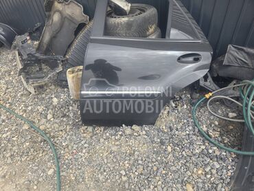 Zadnja leva vrata za Mercedes Benz ML 280, ML 300, ML 320 ... od 2004. do 2009. god.