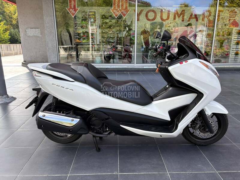 Honda forza