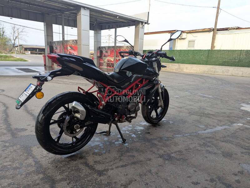 Benelli BN 125