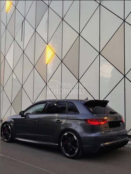 Audi RS3 