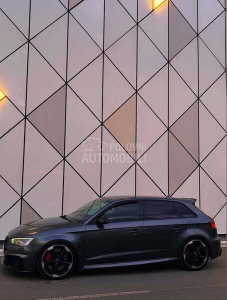 Audi RS3 