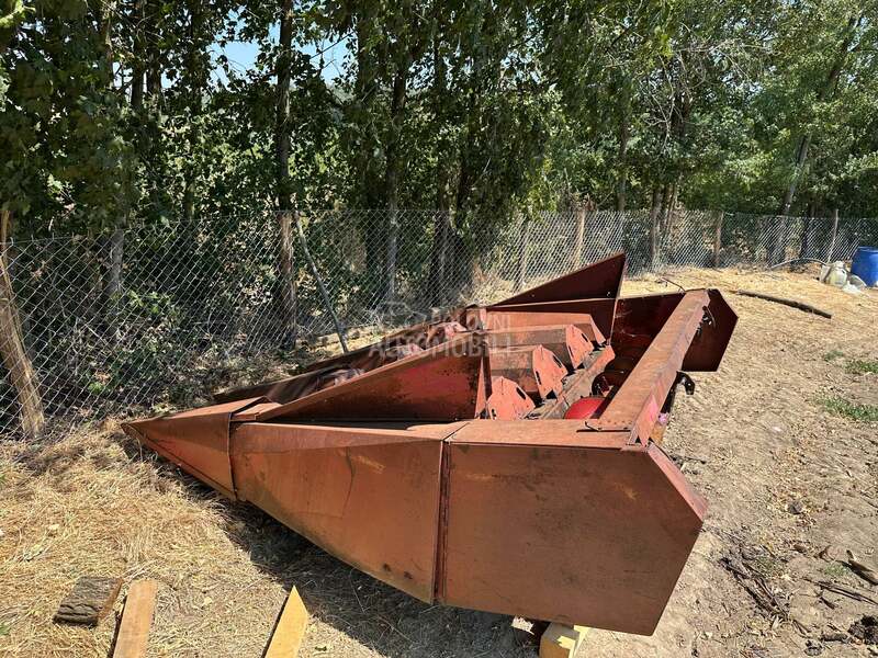 Massey Ferguson 530L