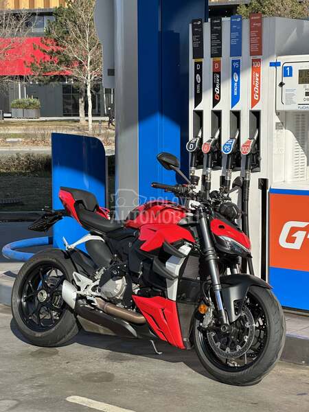Ducati Streetfighter V2