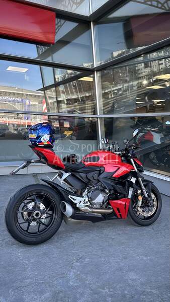 Ducati Streetfighter V2
