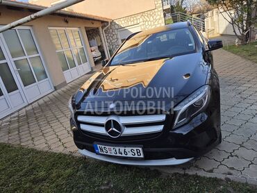 Mercedes Benz GLA 220 
