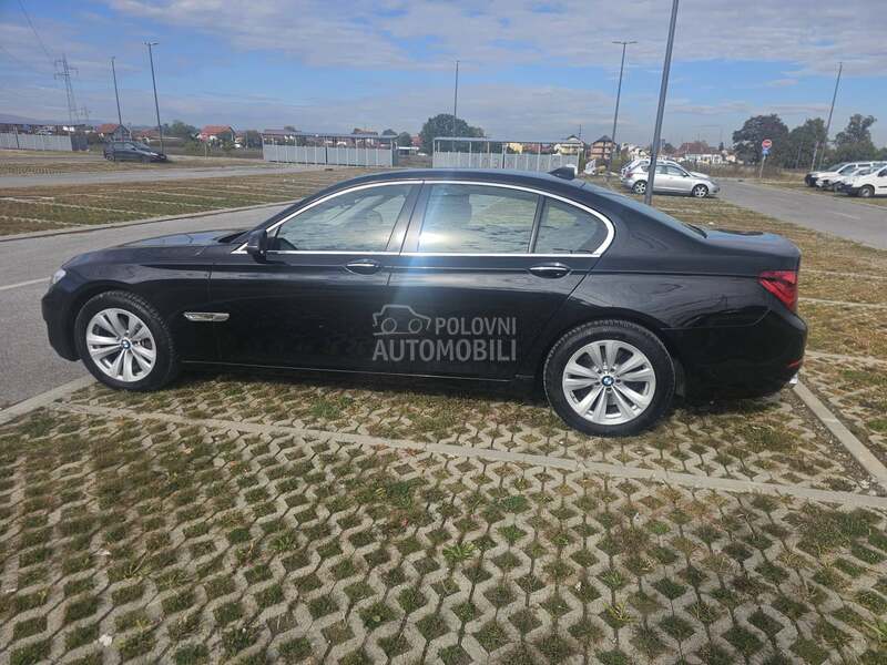 BMW 730 