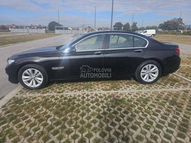 BMW 730 