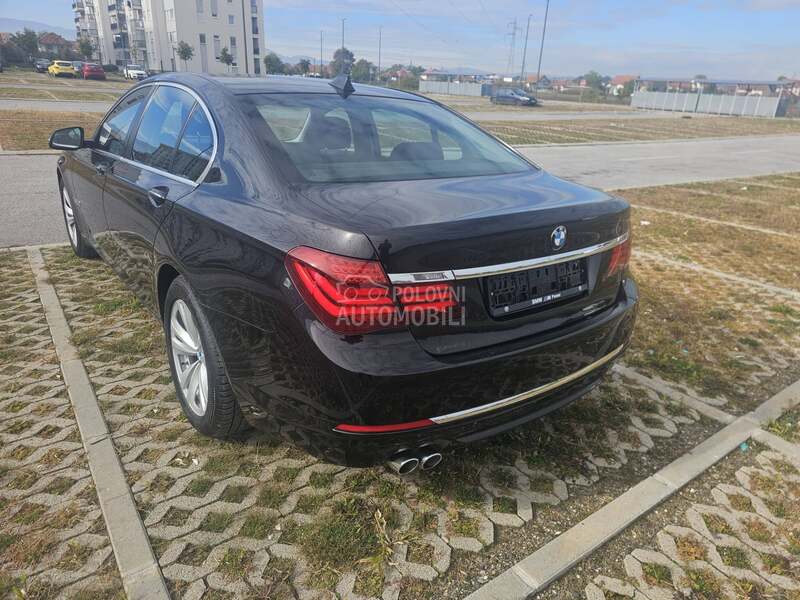 BMW 730 