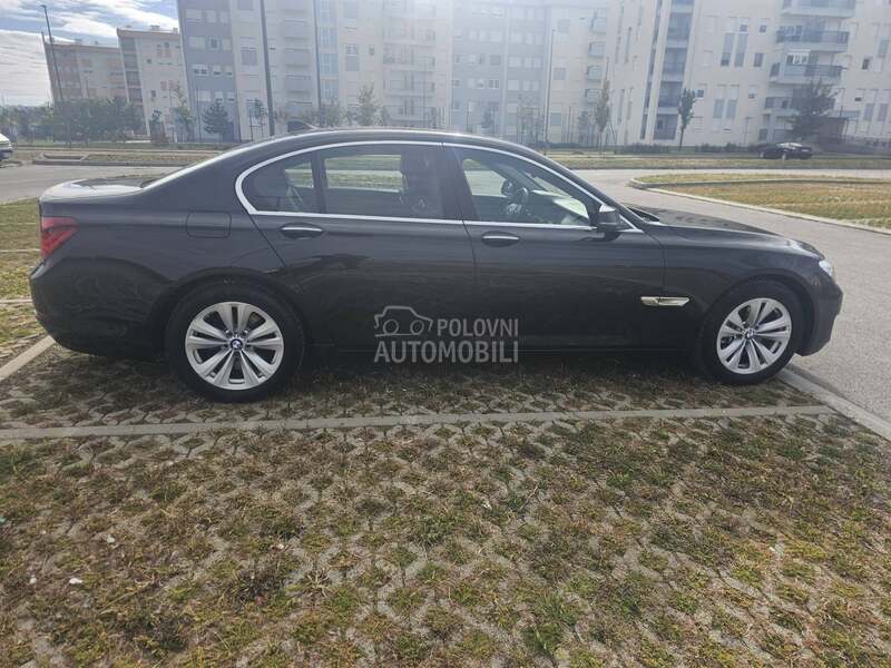 BMW 730 