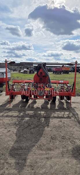Kuhn Planter 3
