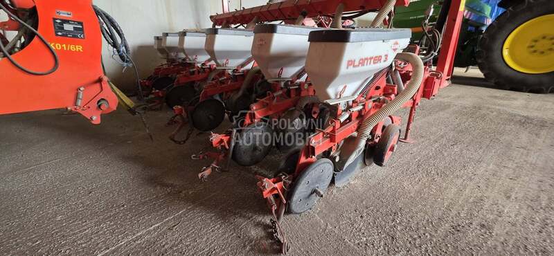 Kuhn Planter 3