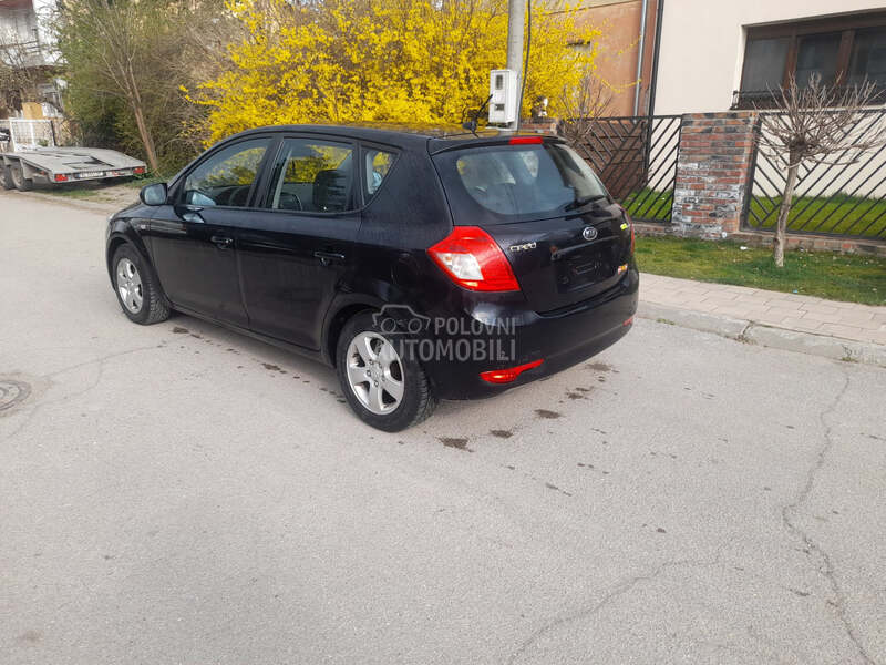 Kia cee`d 1.6 crdi