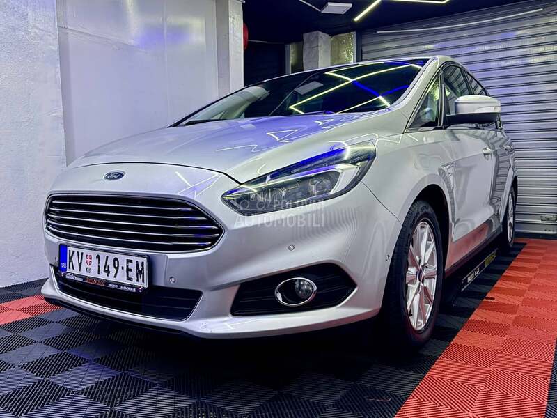 Ford S-Max 