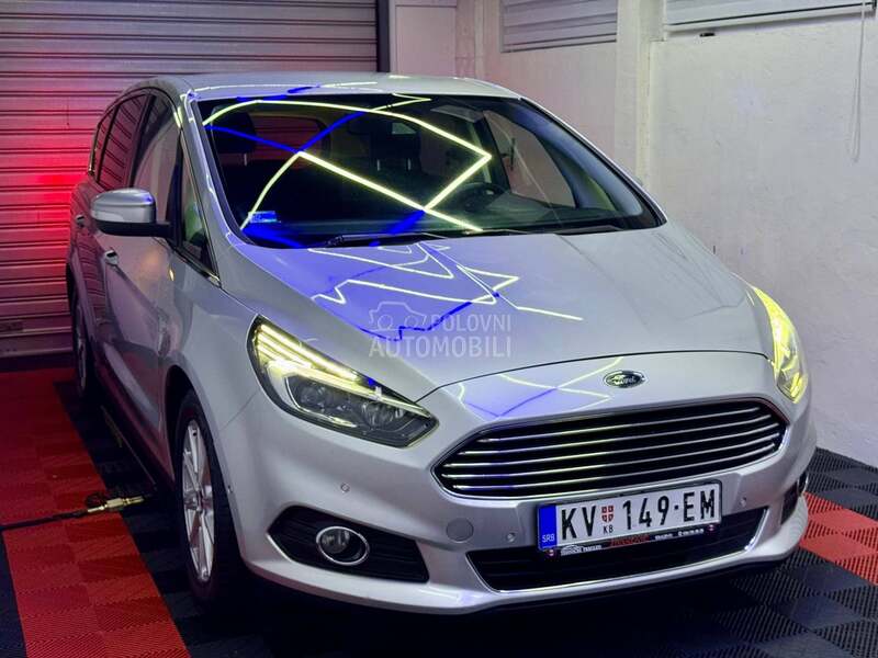 Ford S-Max 