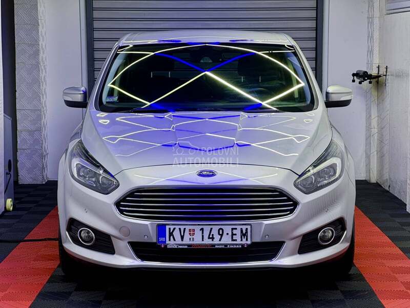 Ford S-Max 