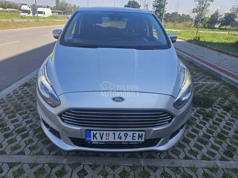Ford S-Max 