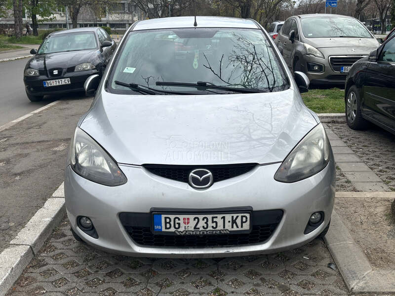 Mazda 2 