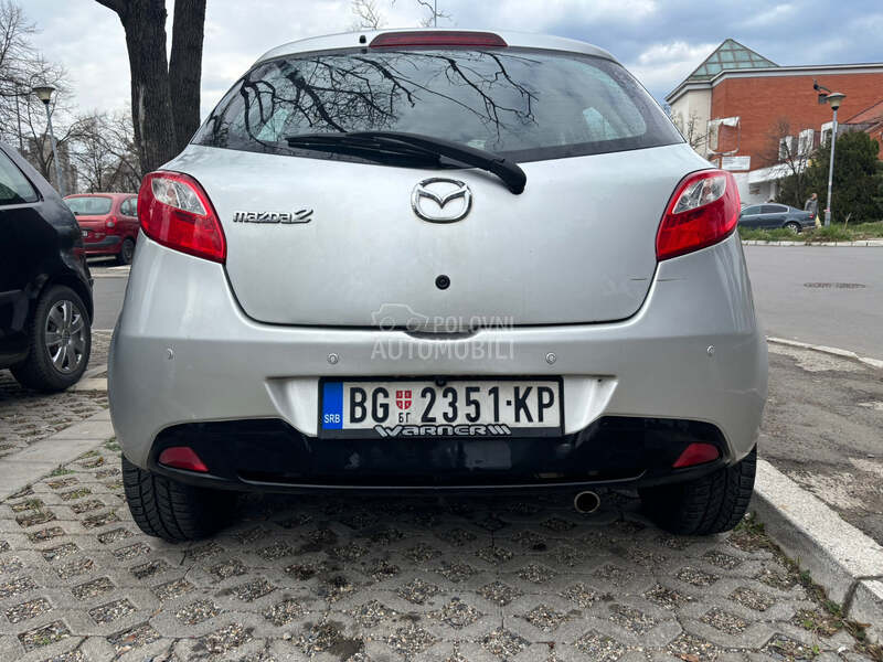 Mazda 2 