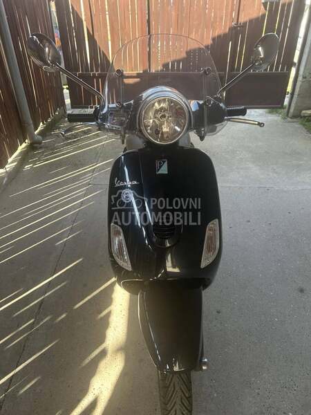 Vespa LX50