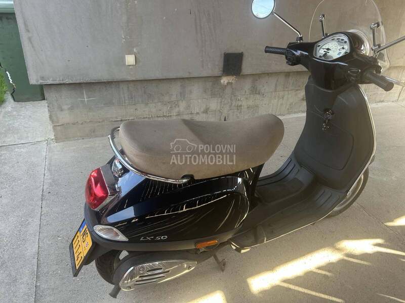 Vespa LX50