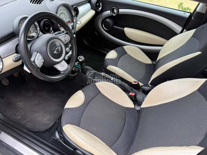 MINI Cooper 1.6