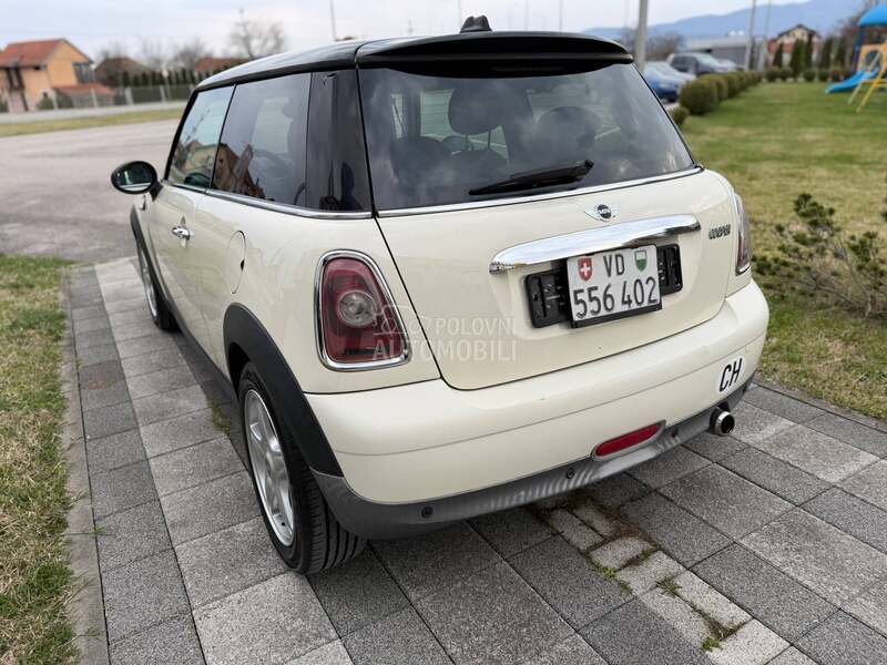 MINI Cooper 1.6
