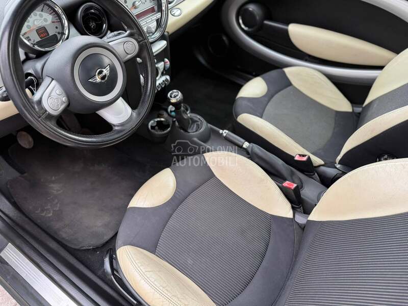 MINI Cooper 1.6