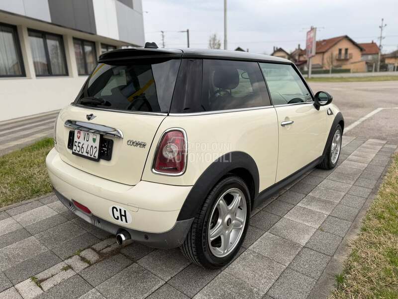 MINI Cooper 1.6