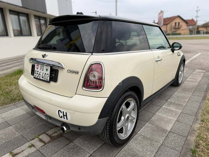 MINI Cooper 1.6