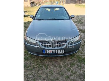 Nissan Almera 
