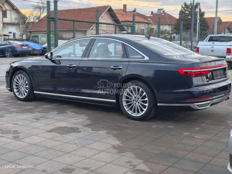 Audi A8 5.0 Sline