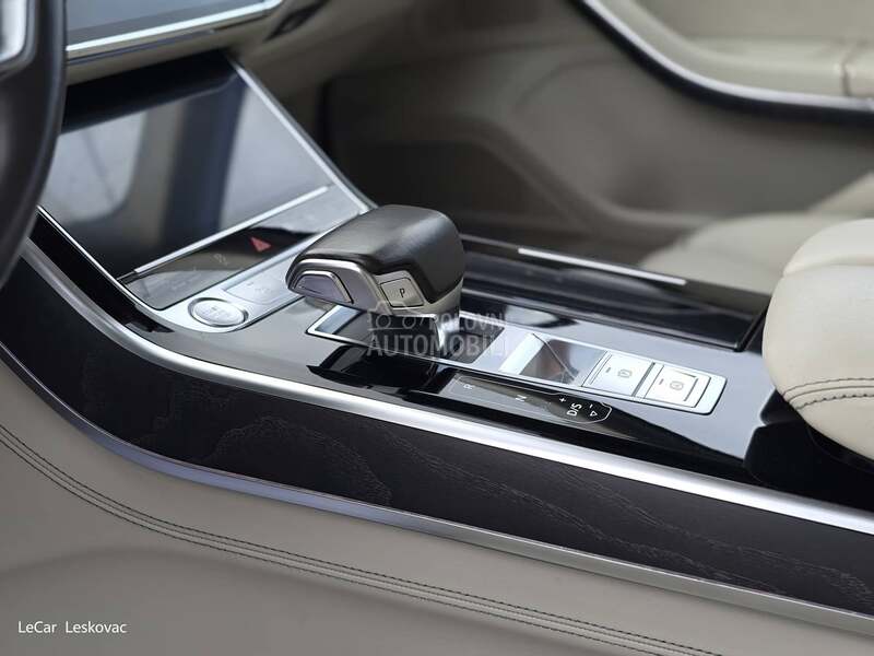 Audi A8 5.0 Sline