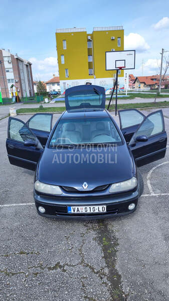 Renault Laguna 